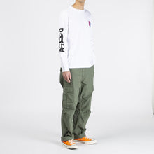 Load image into Gallery viewer, by Parra Twisted Woman Long Sleeve T-shirt / White