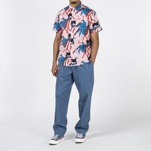 Load image into Gallery viewer, by Parra Madame Beach Shirt / Pink