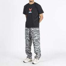 Load image into Gallery viewer, Liberaiders Victory T-shirt / Black