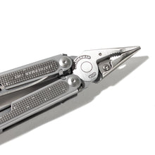 Load image into Gallery viewer, Leatherman Free P2 Multi-Tool / Silver