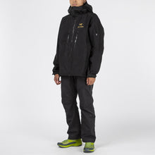 Load image into Gallery viewer, Arc'teryx Alpha SV Jacket / 24K Black
